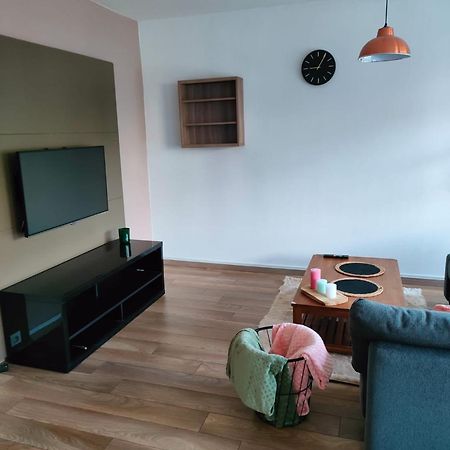 Chaleureux Appartement. Dinan Bagian luar foto