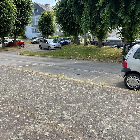 Chaleureux Appartement. Dinan Bagian luar foto