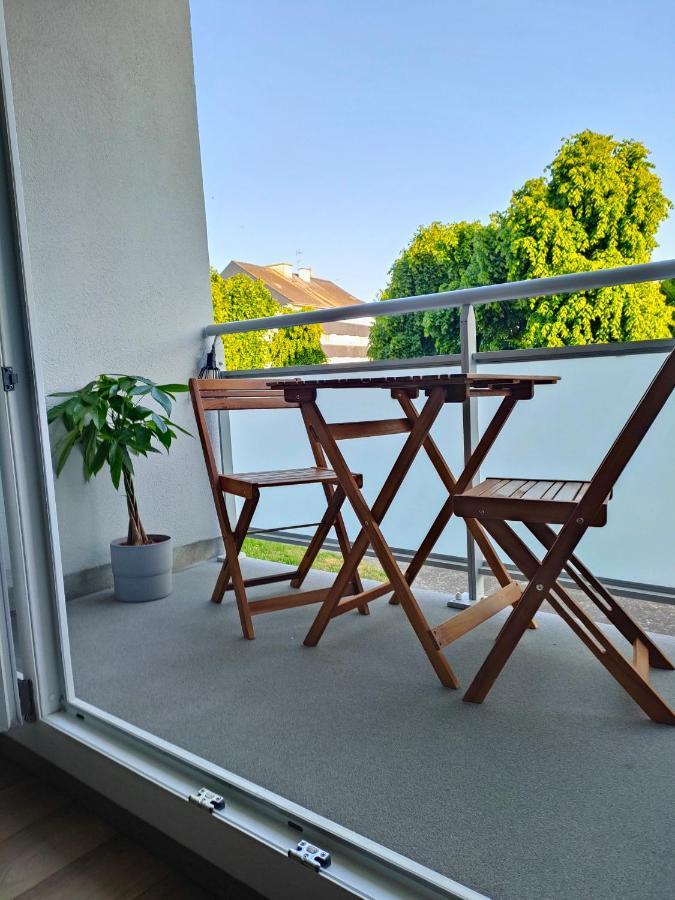 Chaleureux Appartement. Dinan Bagian luar foto