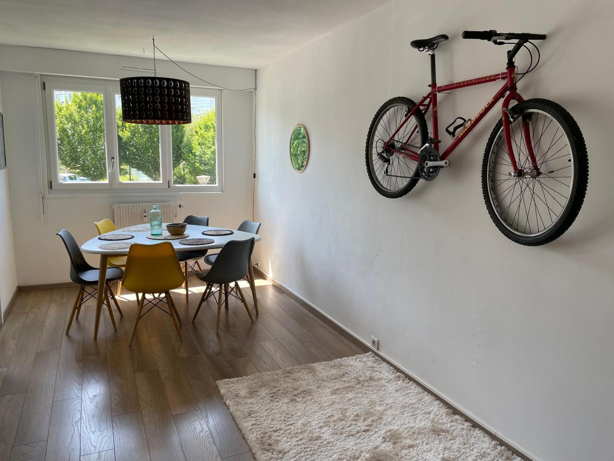 Chaleureux Appartement. Dinan Bagian luar foto